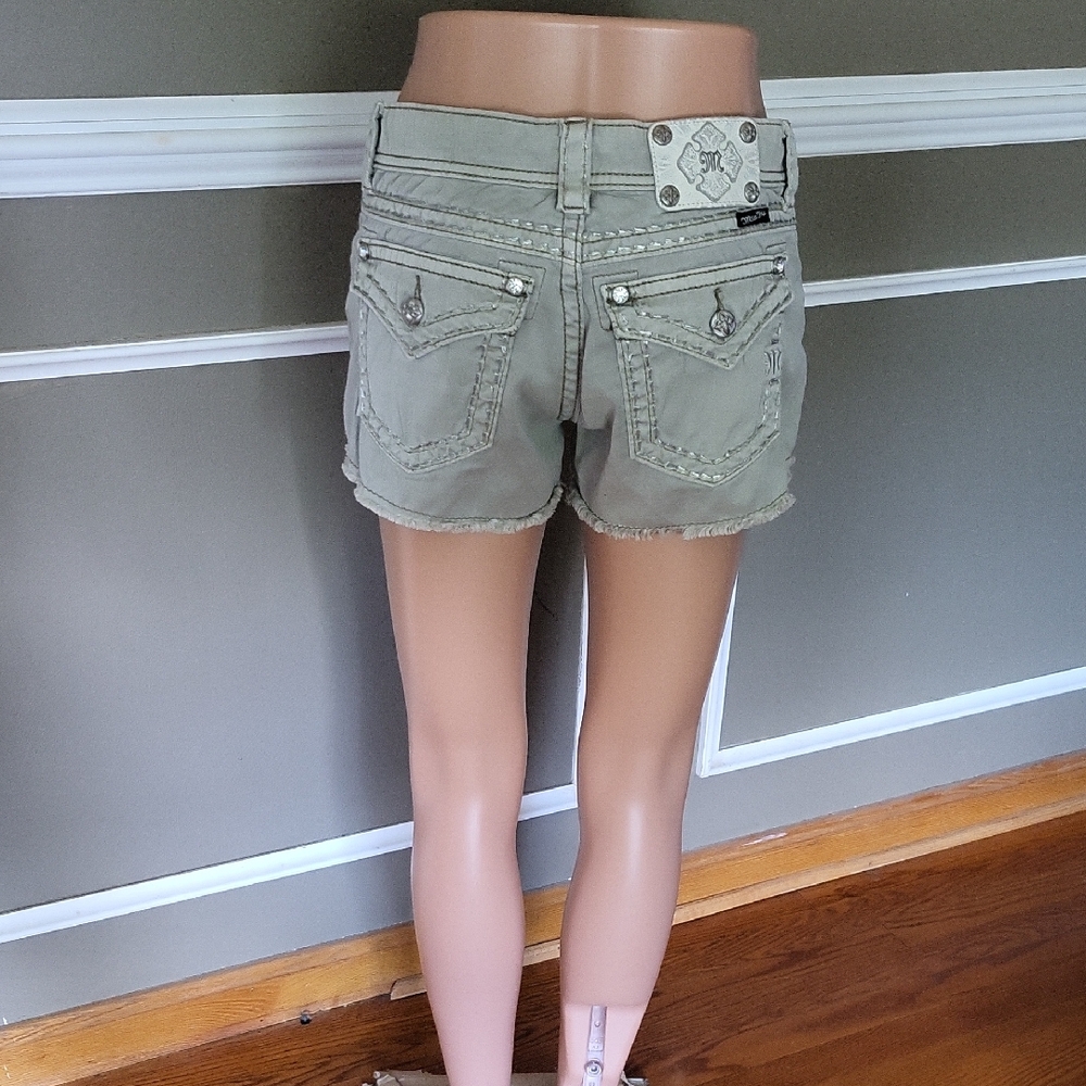 Miss Me Women's Gray Jean Shorts Size 26
